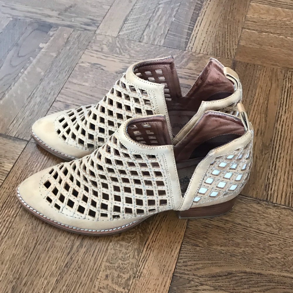 Jeffrey Campbell tagalong booties